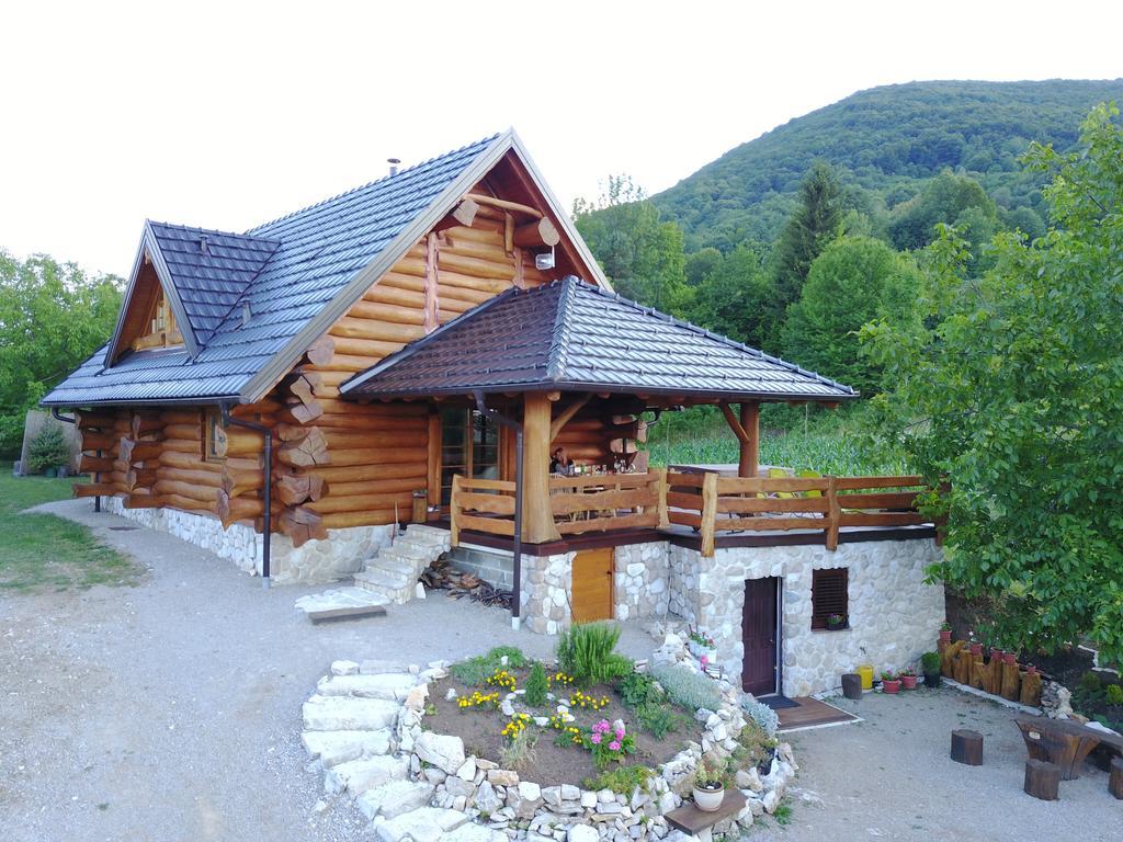 Bear'S Log Vila Seliste Dreznicko Exterior foto