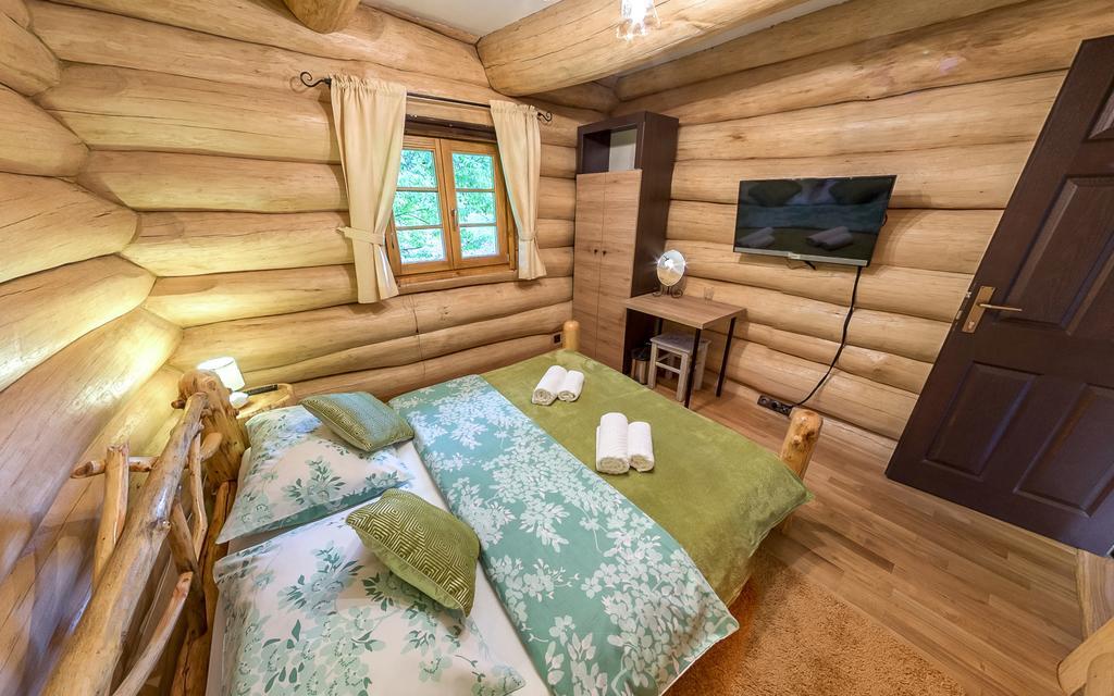 Bear'S Log Vila Seliste Dreznicko Exterior foto