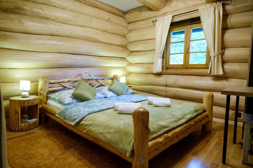 Bear'S Log Vila Seliste Dreznicko Exterior foto